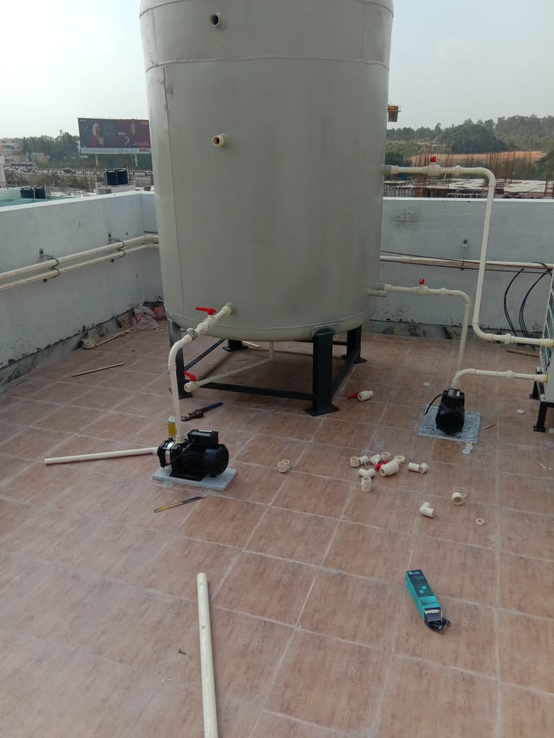 Heat pump with tank